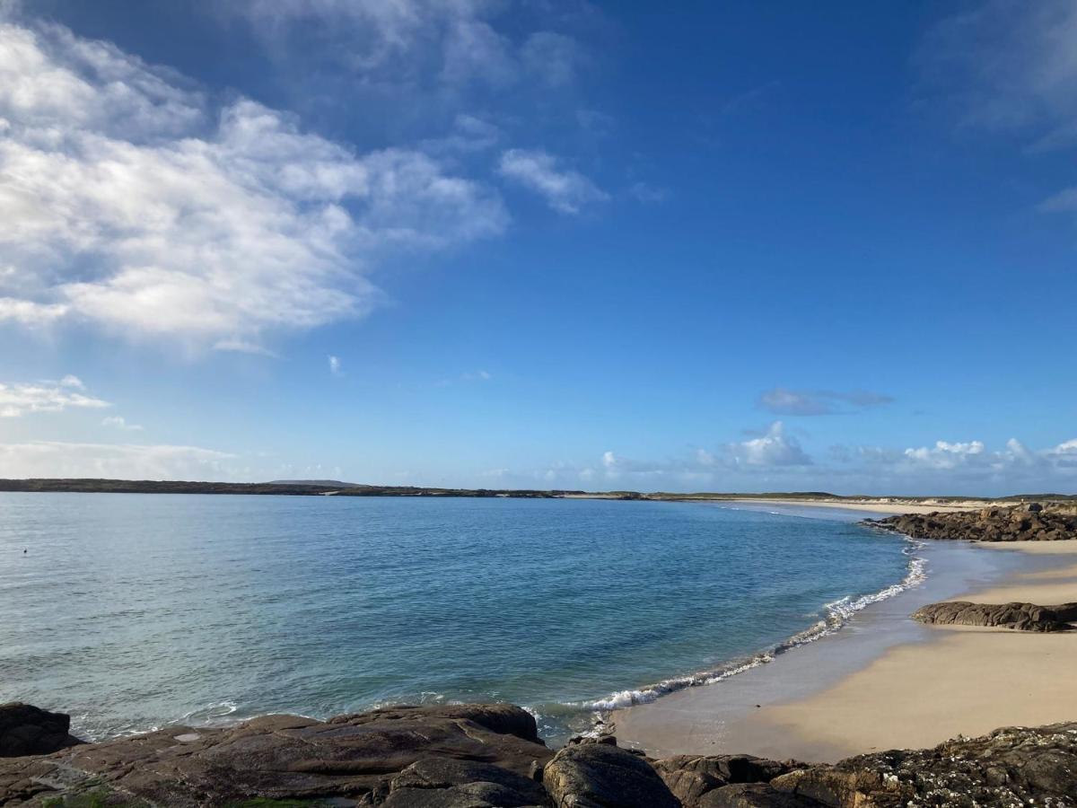 דירות Roundstone Retreats Roundstone Harbour Lights מראה חיצוני תמונה